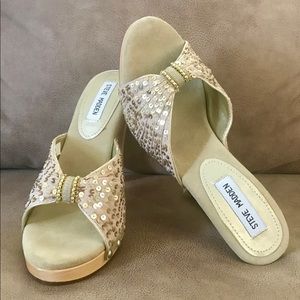 Steve Madden Heels- NEVER WORN!